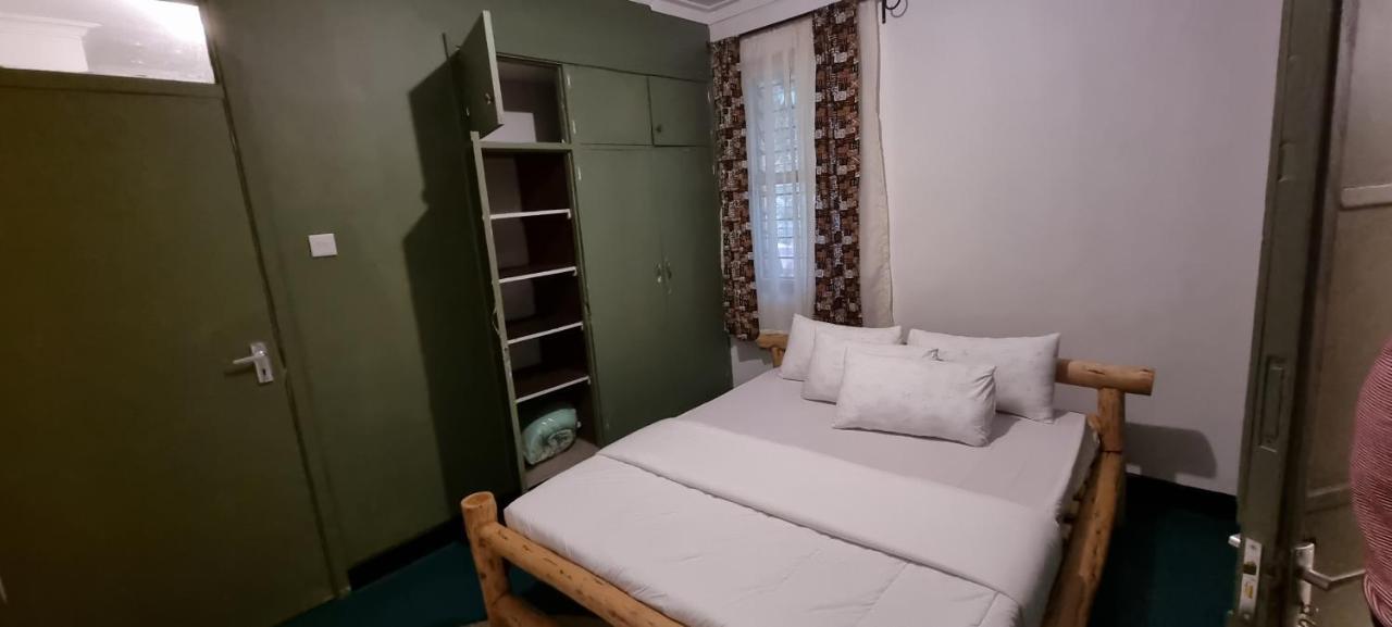 Kizumba House Vandrarhem Arusha Exteriör bild
