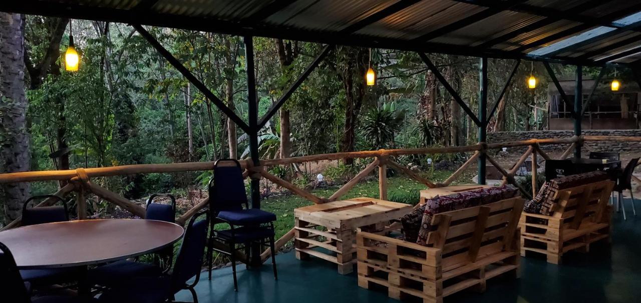 Kizumba House Vandrarhem Arusha Exteriör bild
